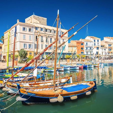 Grand T3 Lumineux Spacieux Propre, Tout Confort, Parking, Ascenseur, Emplacement Central Unique, Port-Commerces-Mer Et Plages A Pied, Location Du Samedi Au Samedi Sanary-sur-Mer Zewnętrze zdjęcie