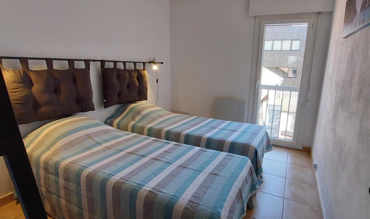 Grand T3 Lumineux Spacieux Propre, Tout Confort, Parking, Ascenseur, Emplacement Central Unique, Port-Commerces-Mer Et Plages A Pied, Location Du Samedi Au Samedi Sanary-sur-Mer Zewnętrze zdjęcie