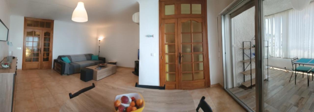 Grand T3 Lumineux Spacieux Propre, Tout Confort, Parking, Ascenseur, Emplacement Central Unique, Port-Commerces-Mer Et Plages A Pied, Location Du Samedi Au Samedi Sanary-sur-Mer Zewnętrze zdjęcie